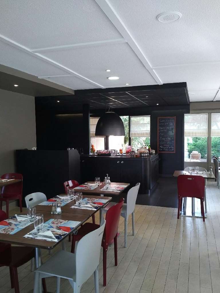 Kyriad Nancy Ouest - Laxou Maxeville Ресторан фото